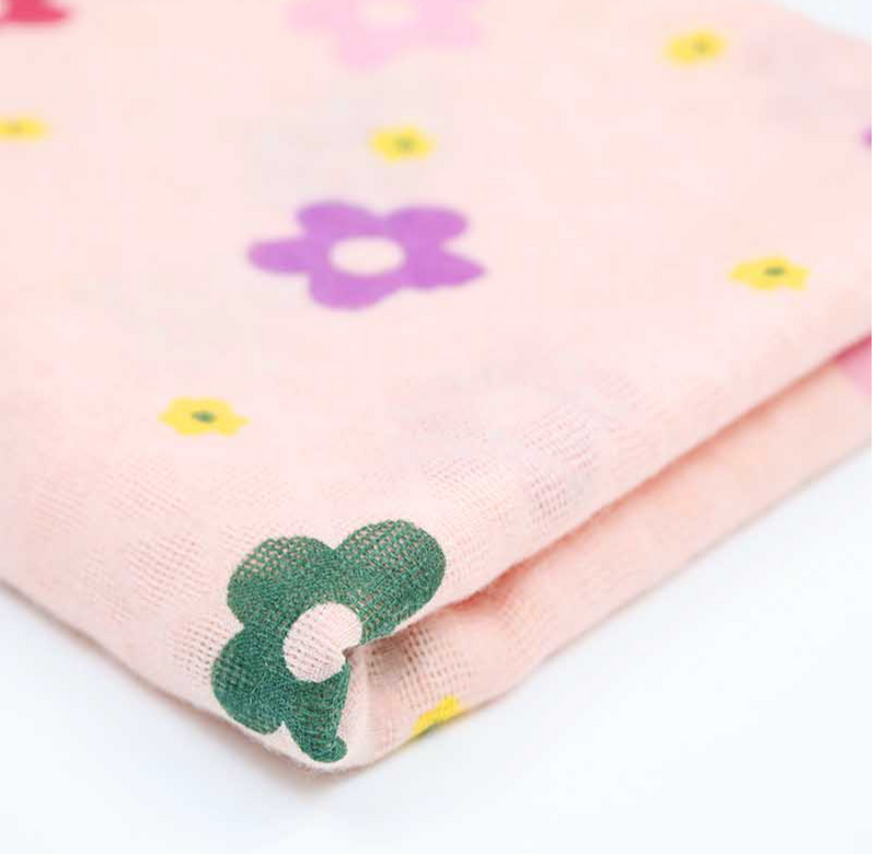 Girl's Pink Daisy Scarf